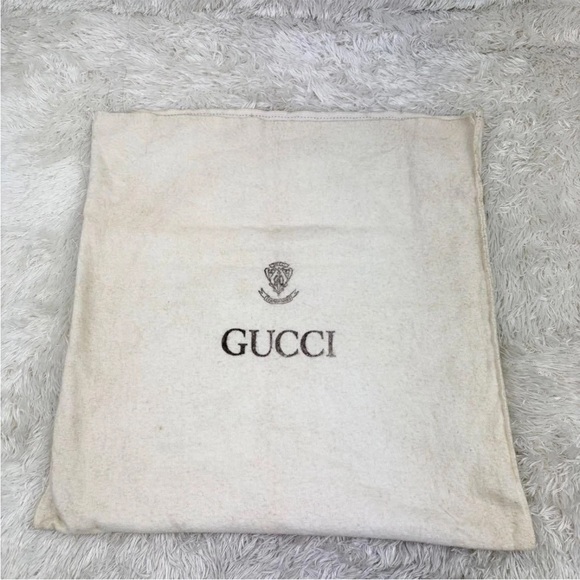 Gucci Black Leather Shoulder Bag - Picture 12 of 13